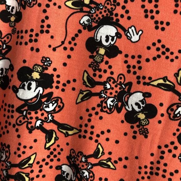 LuLaroe t-shirts lot of 2 tops Minnie mouse & blue - Picture 8 of 8
